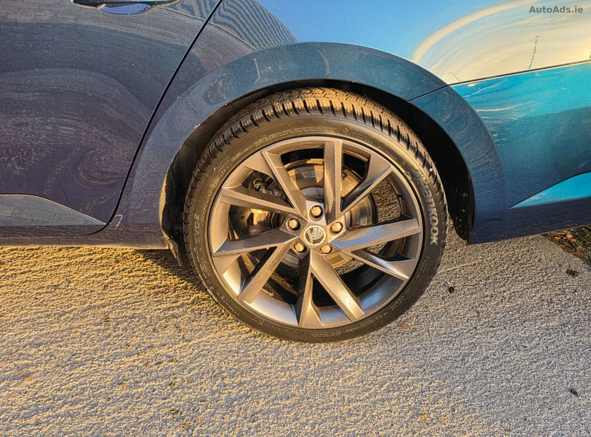 2018 Skoda Superb – photo 5