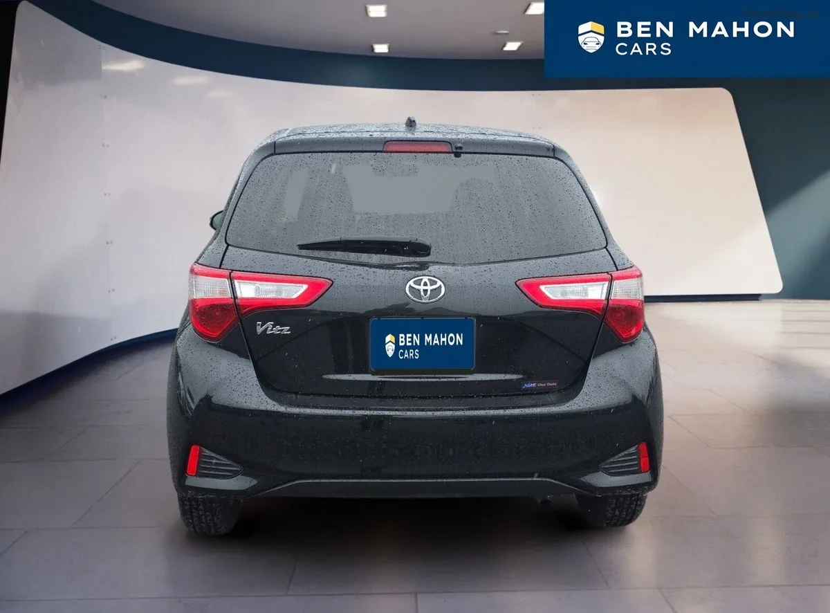 2019 Toyota Vitz – photo 4