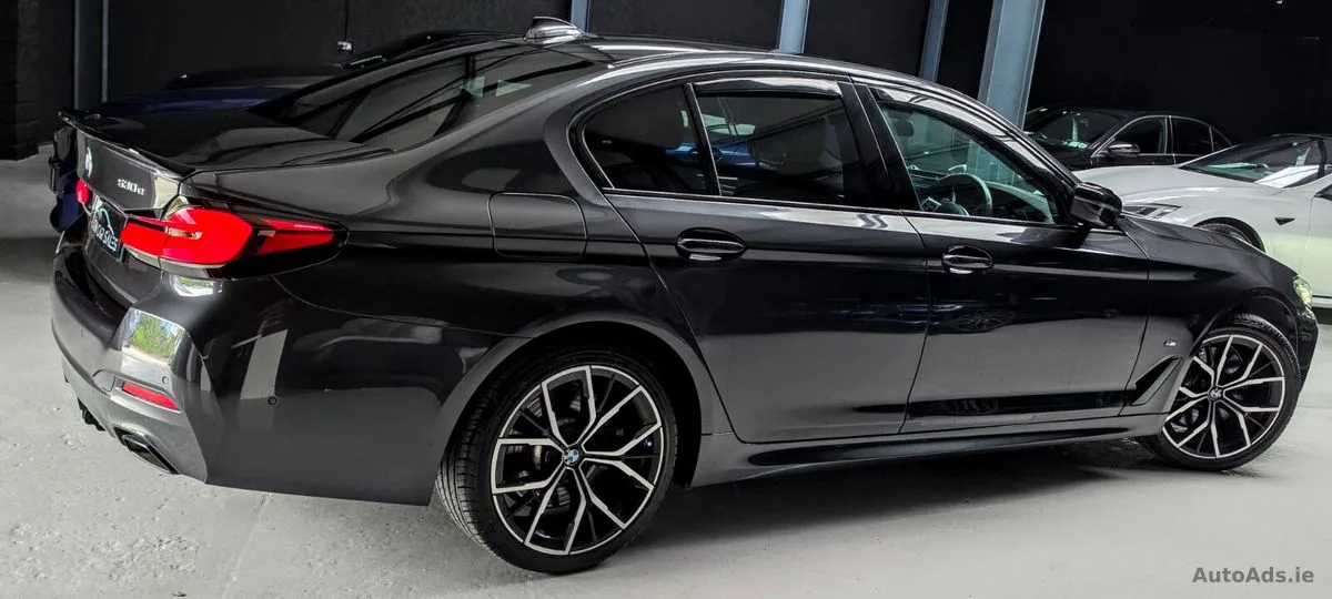 2020 BMW 5-Series – photo 13