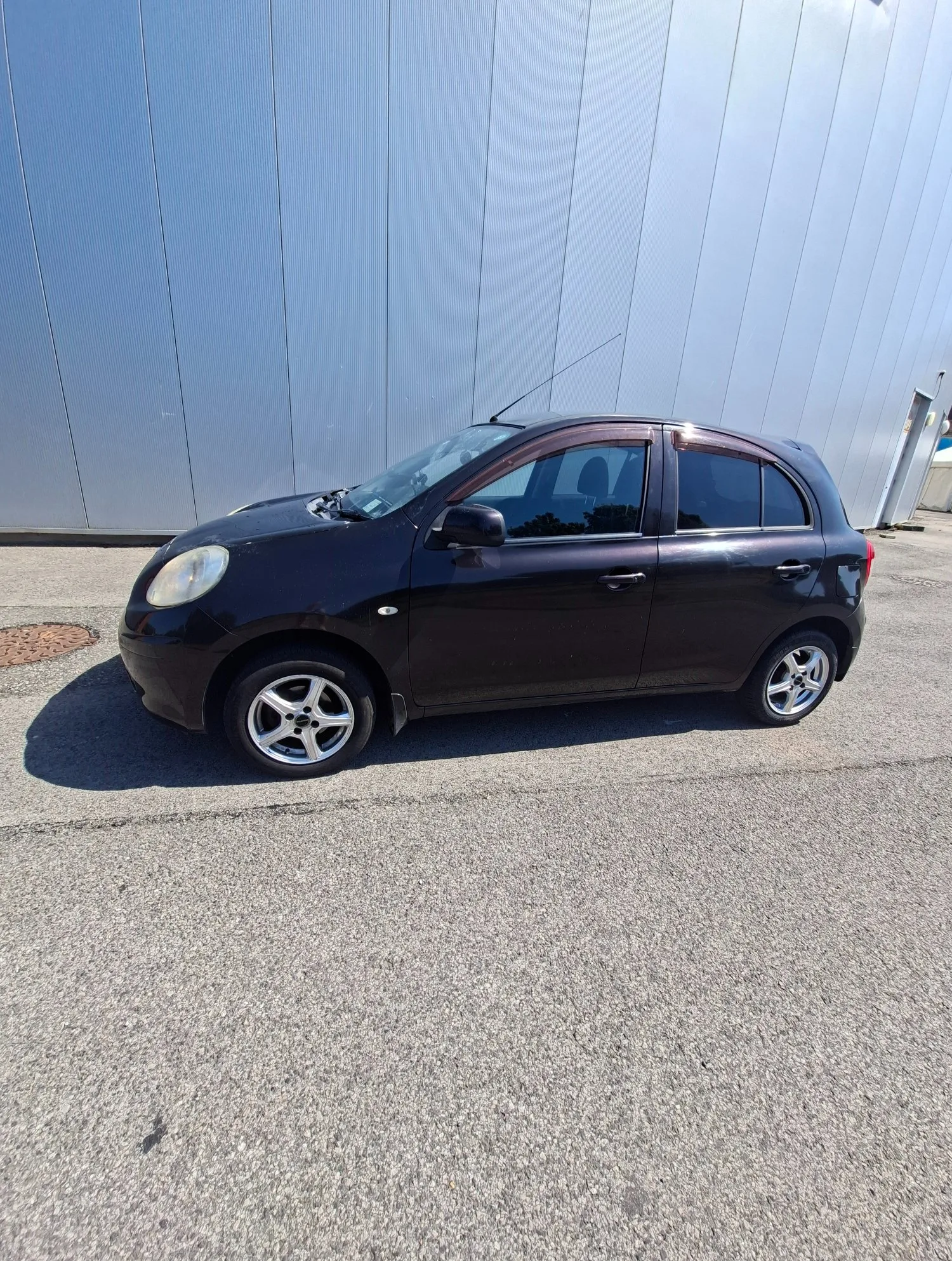 2012 Nissan March