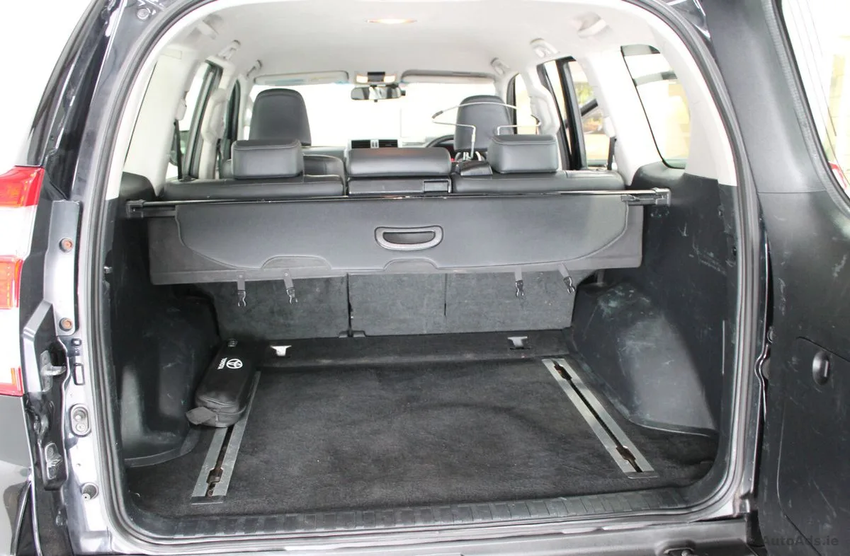 2017 Toyota Land Cruiser – photo 14