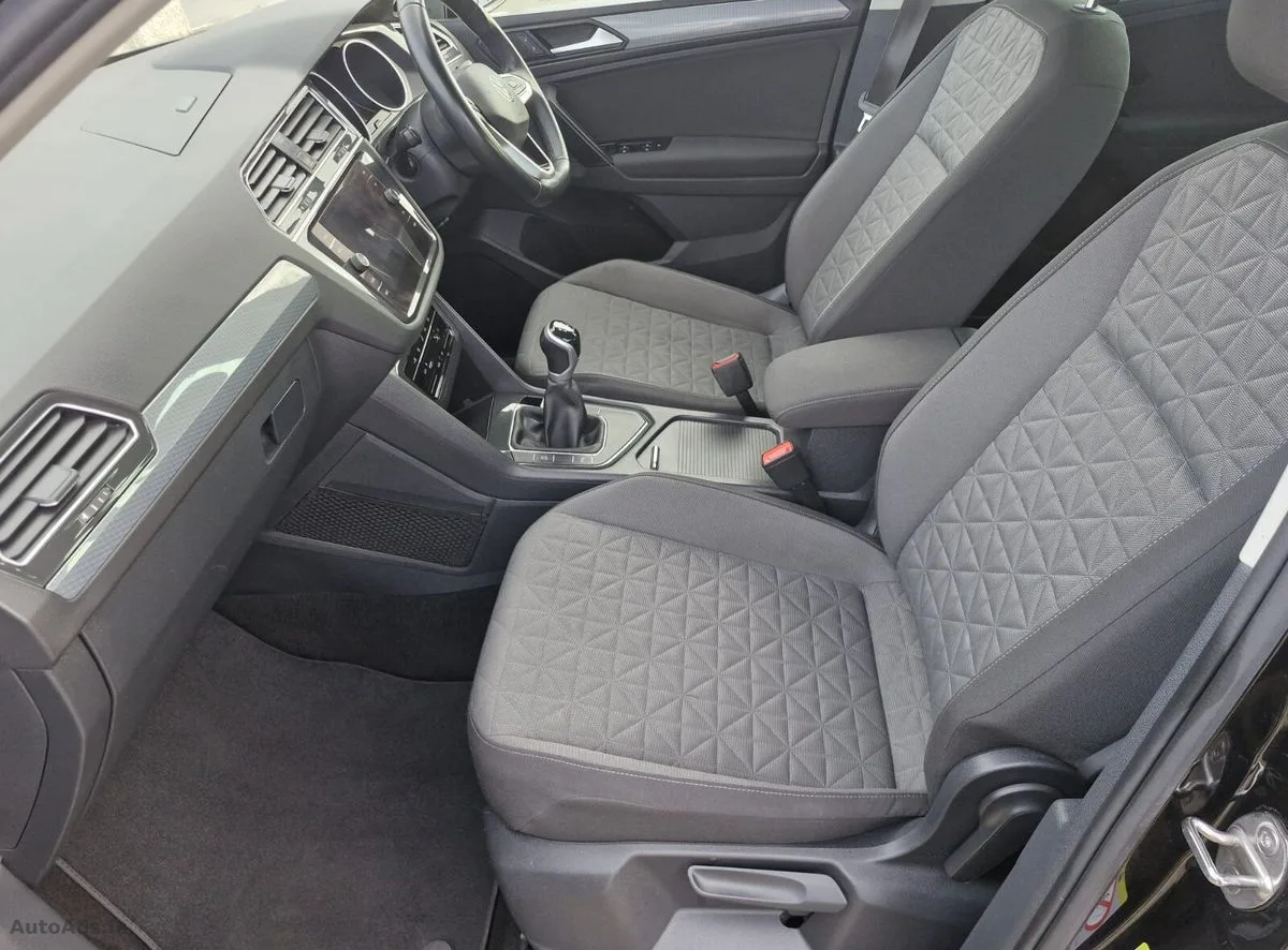 2023 Volkswagen Tiguan – photo 8