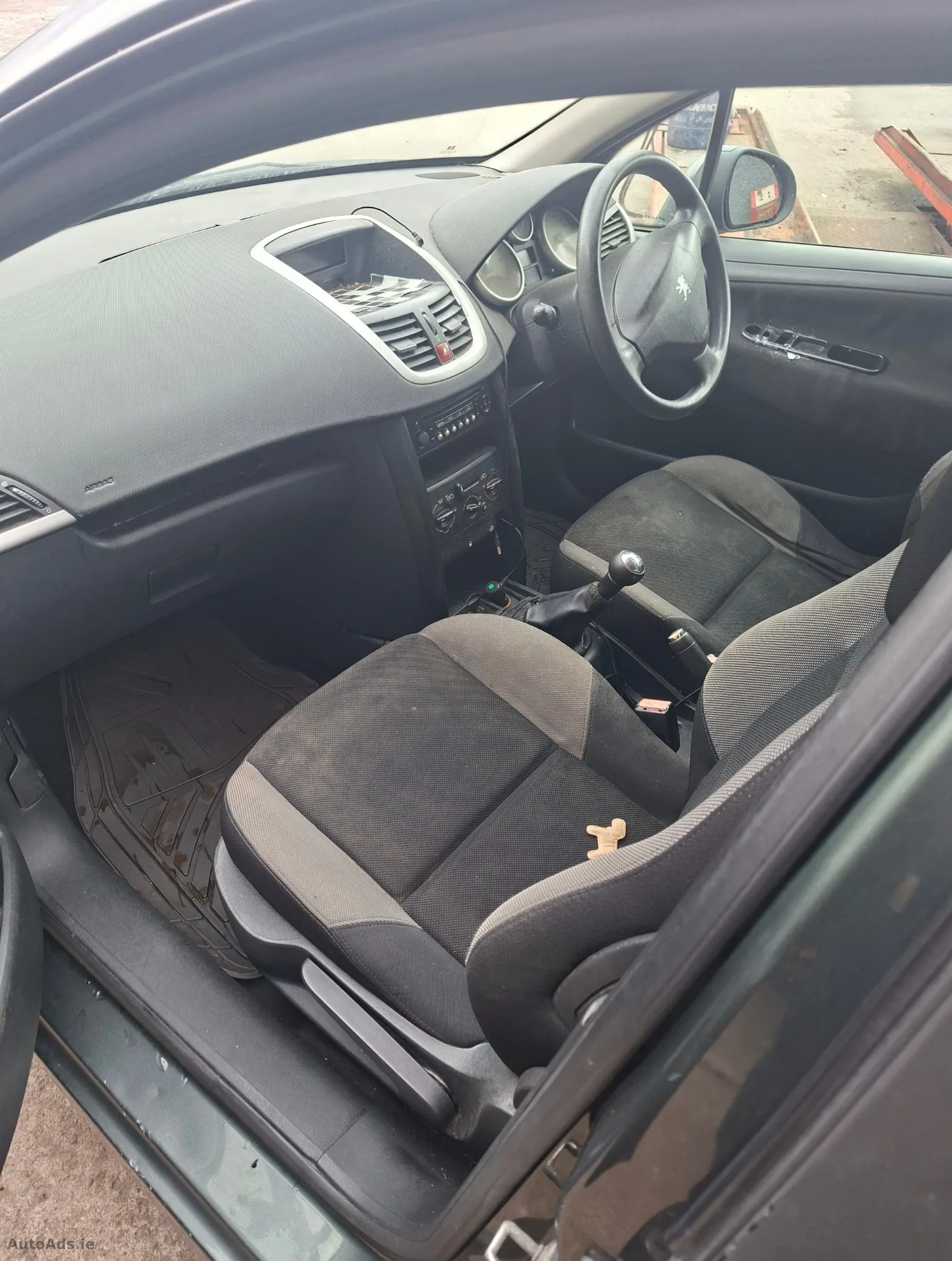 2008 Peugeot 207 – photo 3