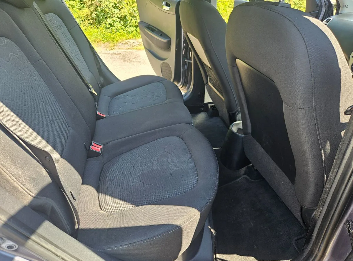 2012 Hyundai i20 – photo 18