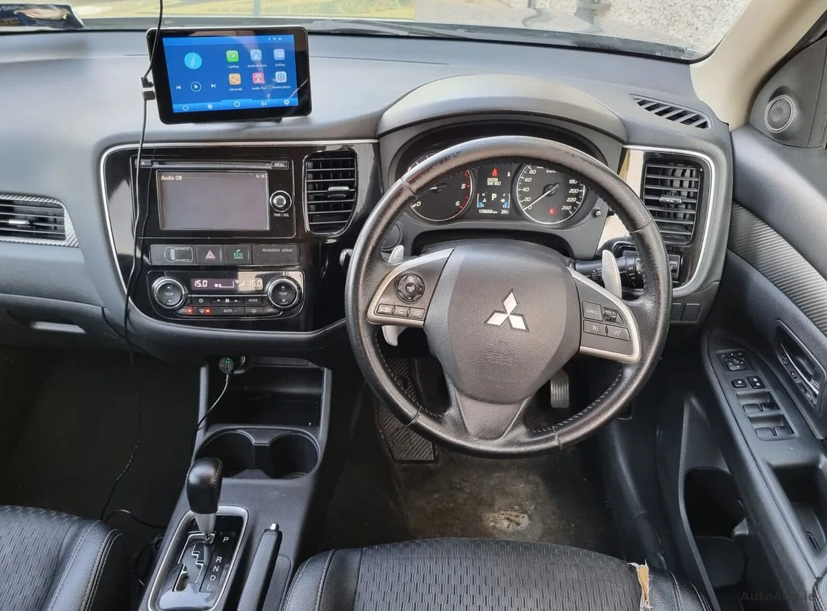 2014 Mitsubishi Outlander – photo 15
