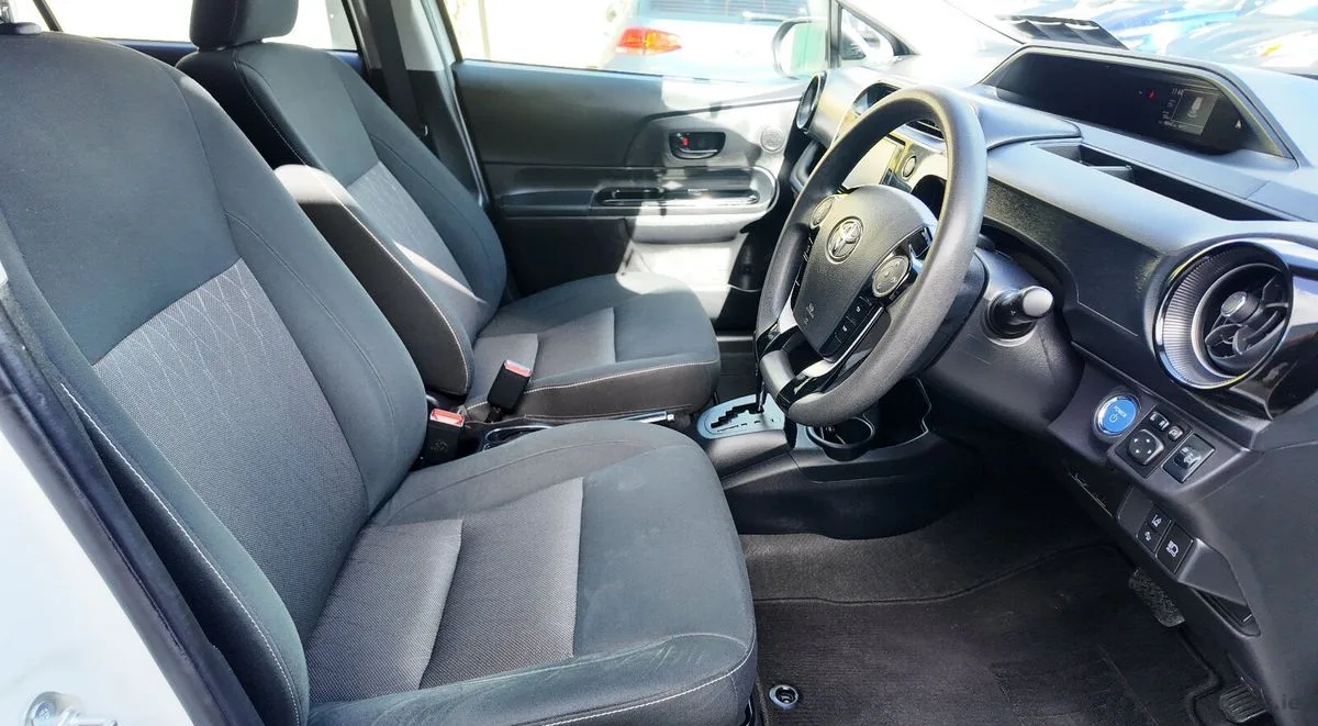 2020 Toyota Aqua – photo 14