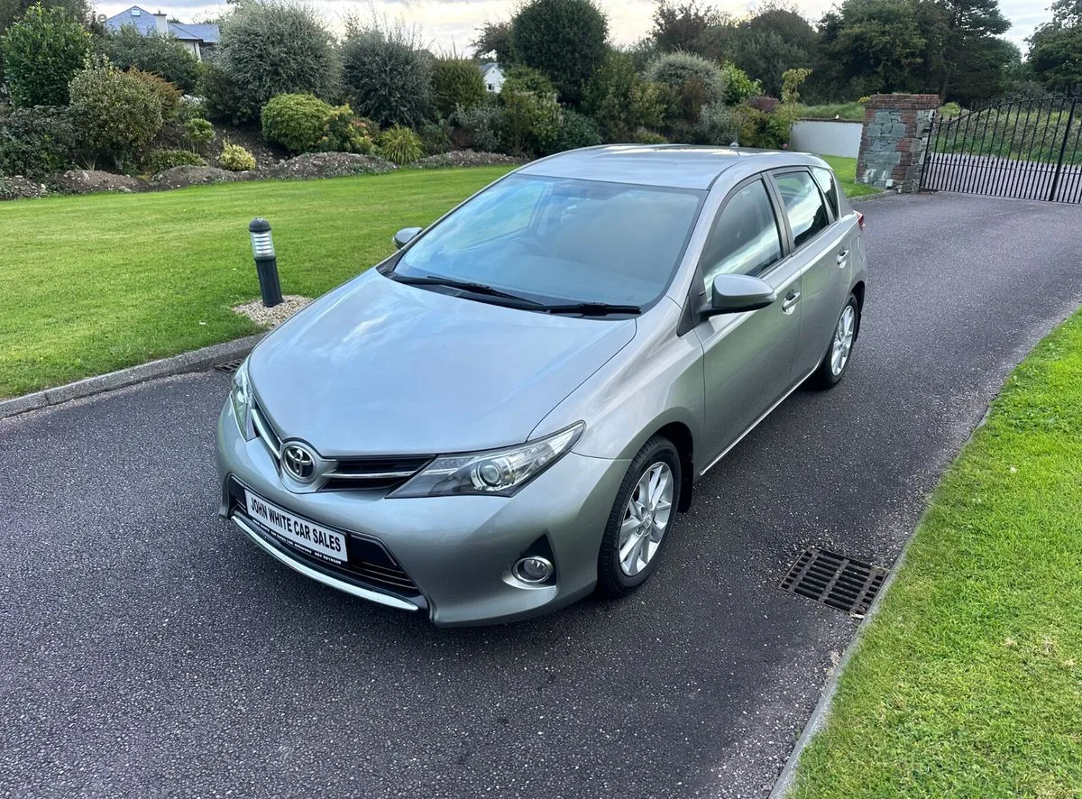 2015 Toyota Auris