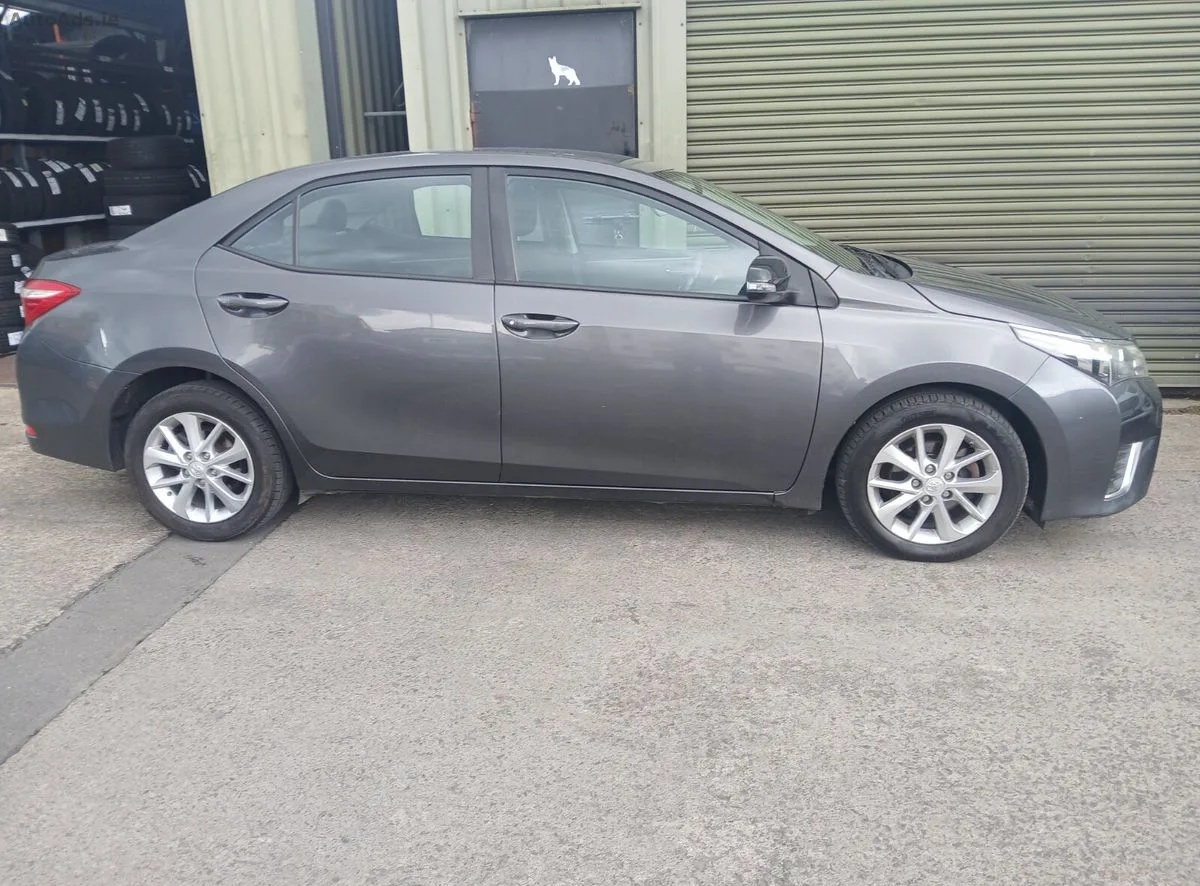 2015 Toyota Corolla – photo 3