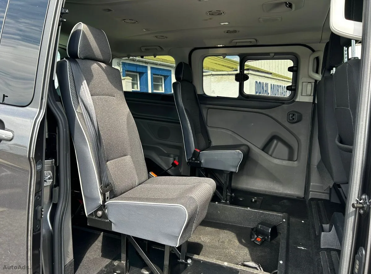2021 Ford Tourneo Custom – photo 12
