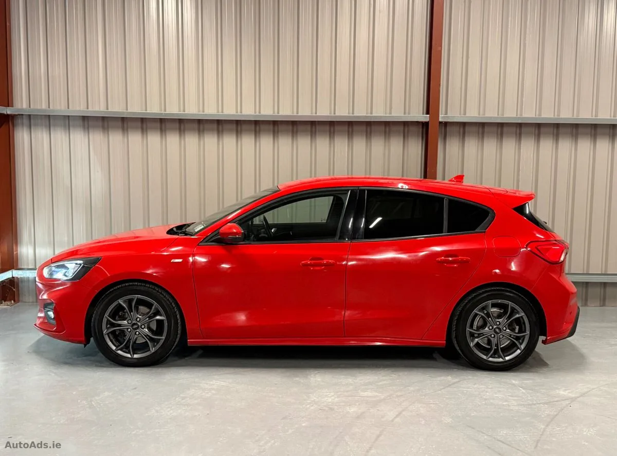 2020 Ford Focus – photo 3