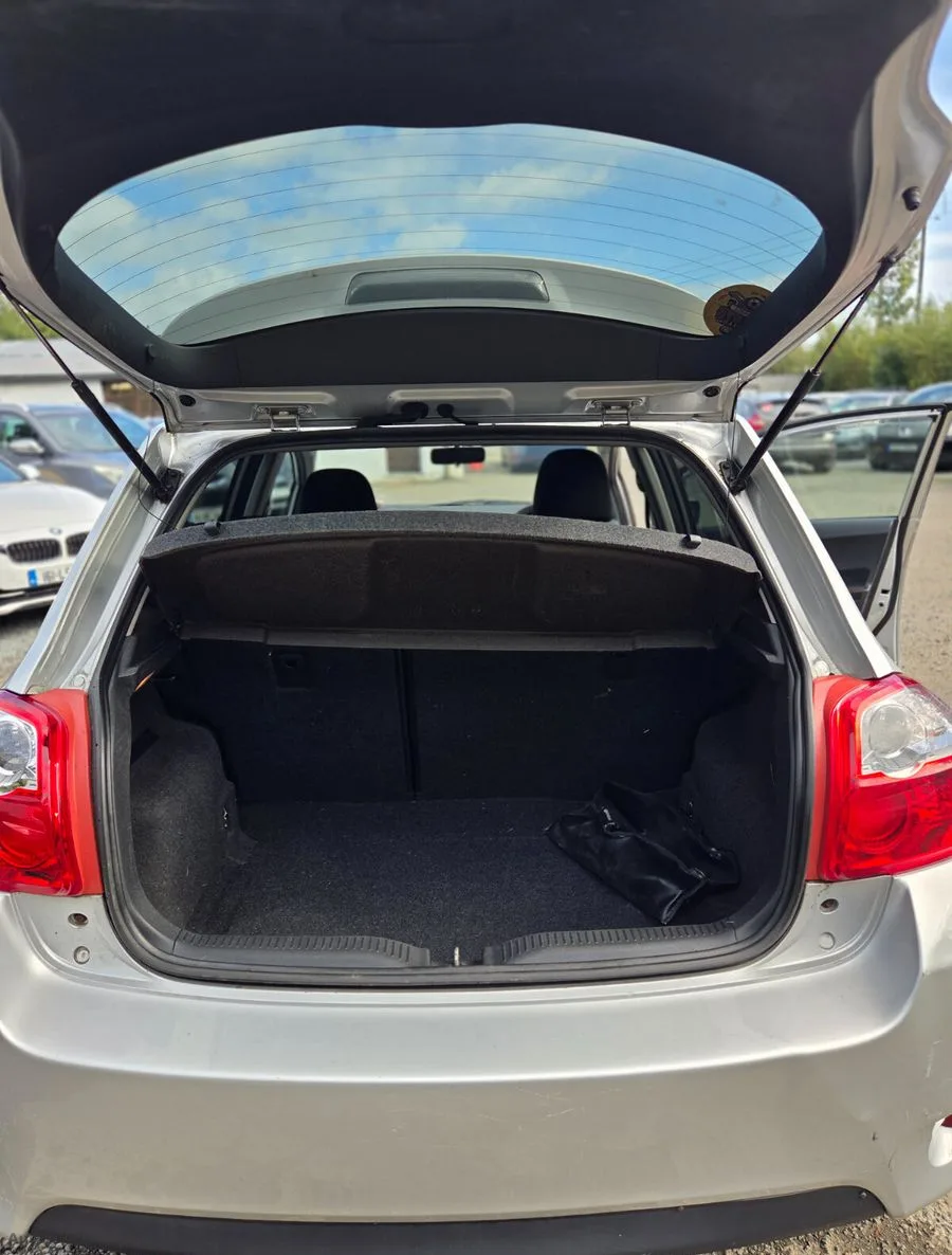 2011 Toyota Auris – photo 17