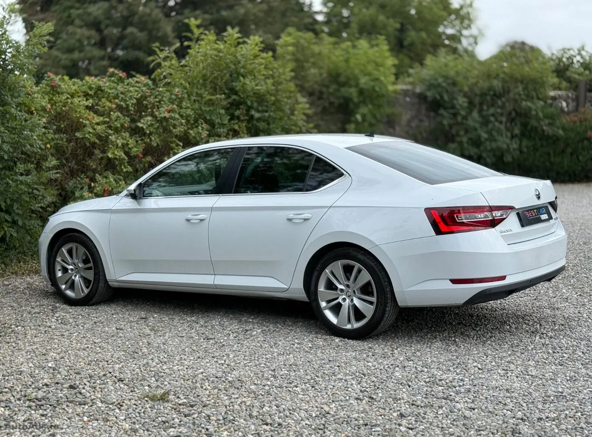 2018 Skoda Superb – photo 11