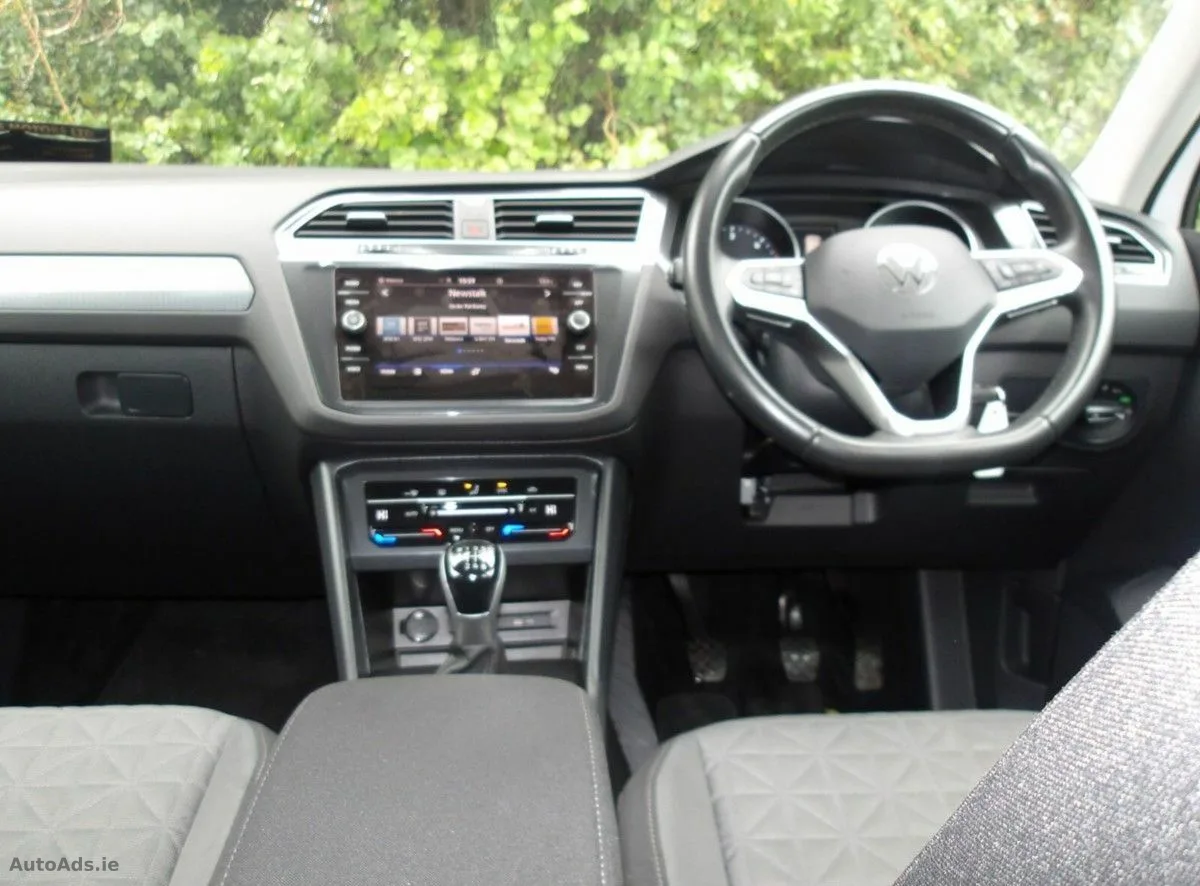 2022 Volkswagen Tiguan – photo 14
