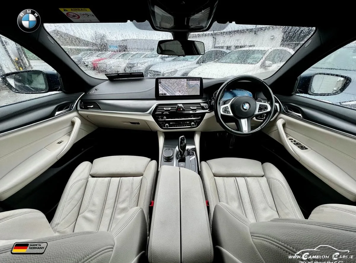2022 BMW 5-Series – photo 12