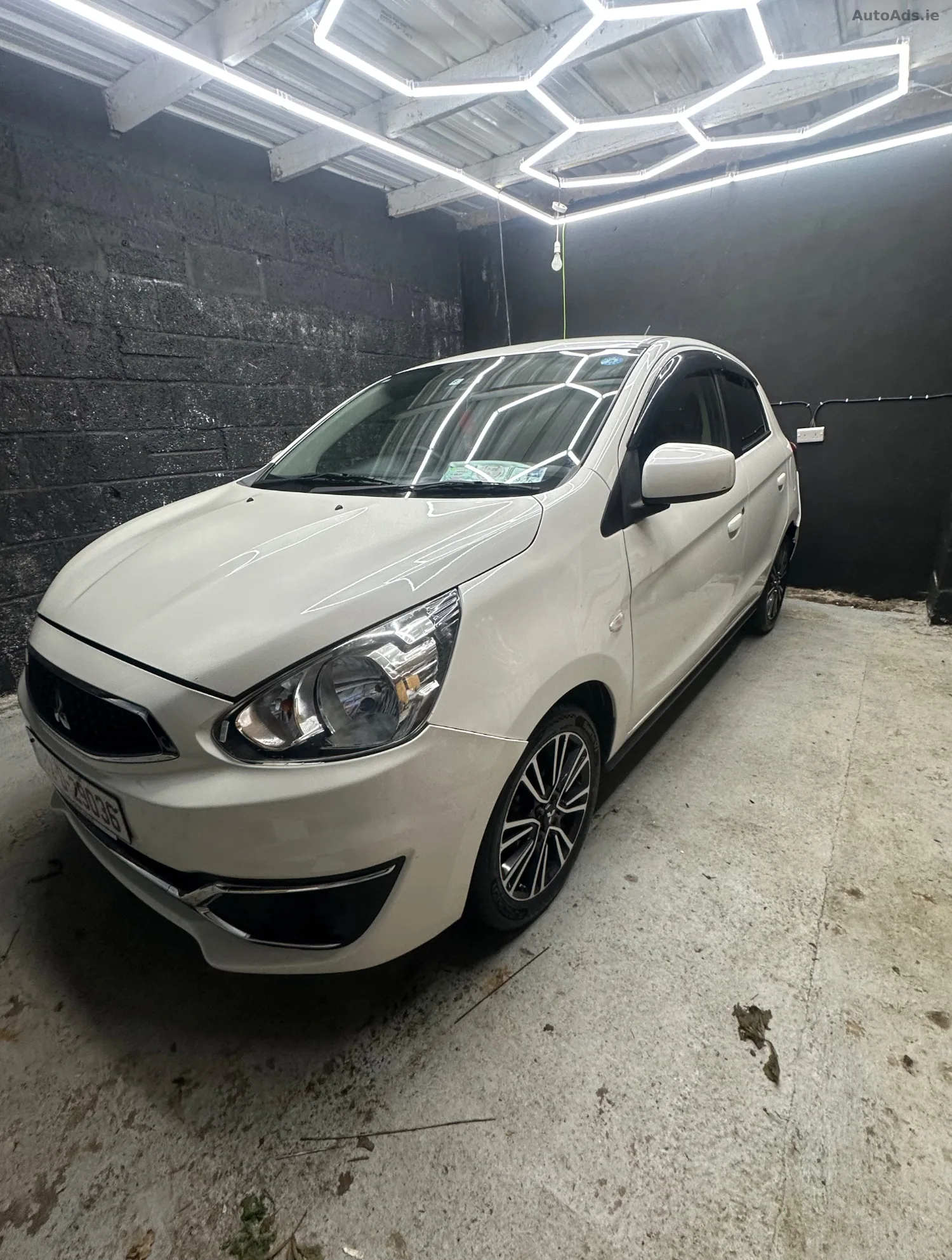 2018 Mitsubishi Mirage – photo 2
