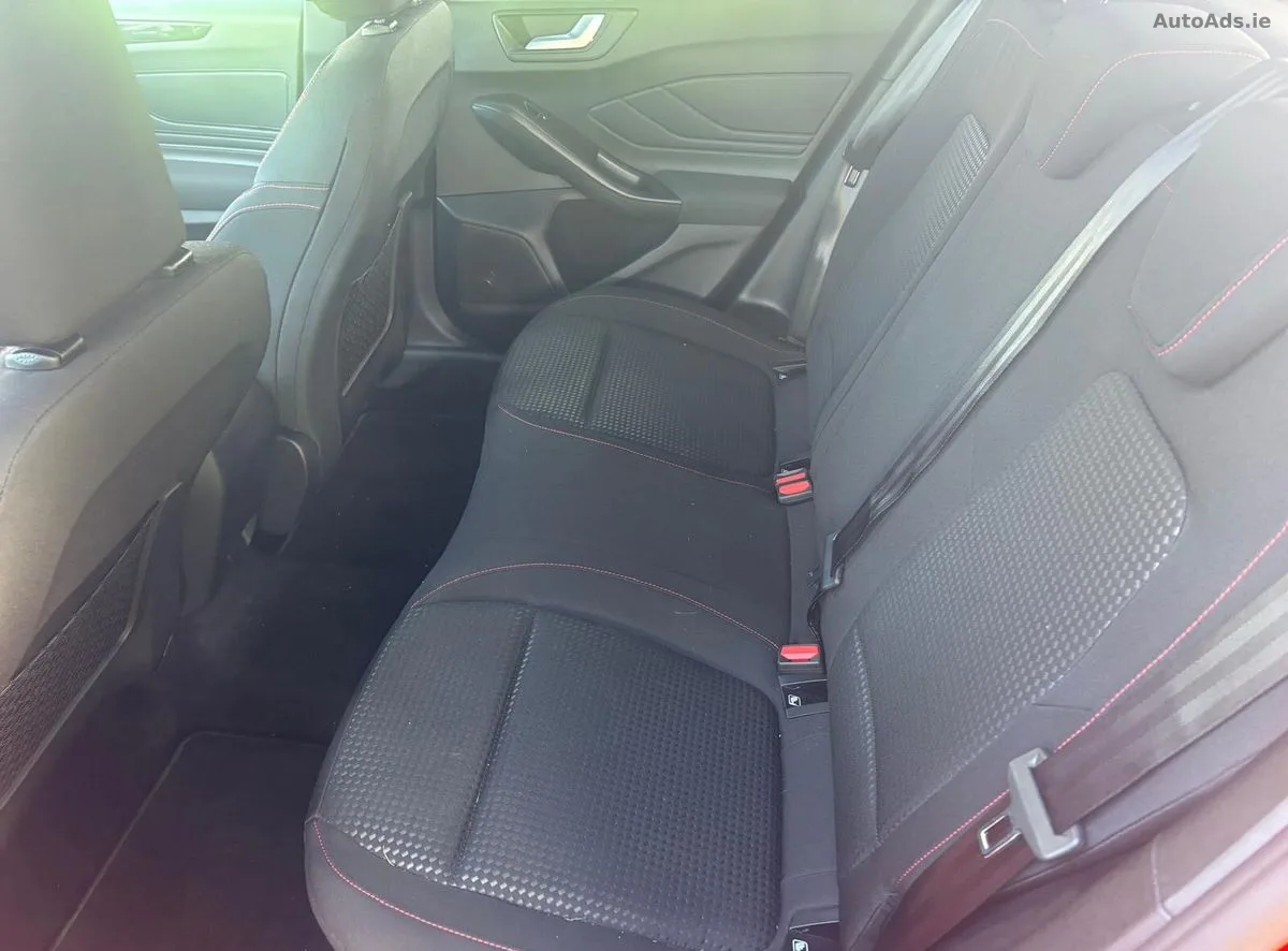 2025 Ford Focus – photo 17