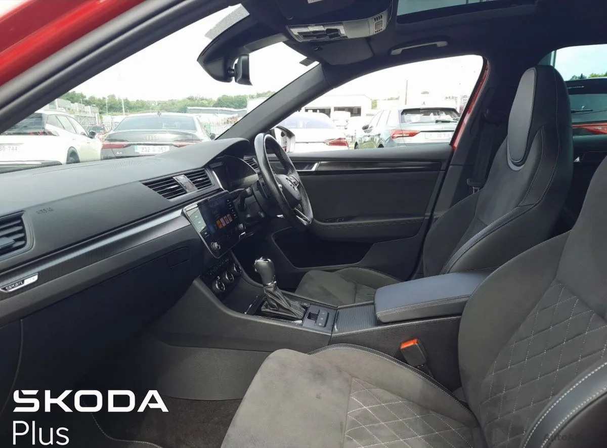 2024 Skoda Superb – photo 4