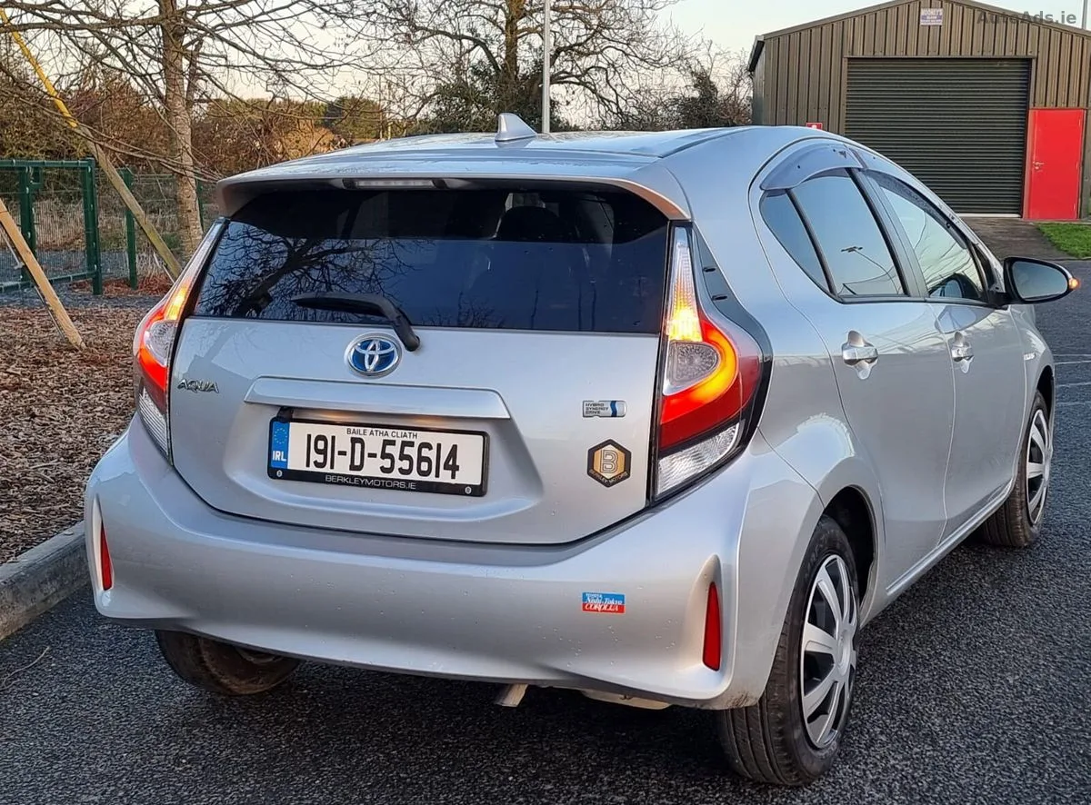 2019 Toyota Aqua – photo 7