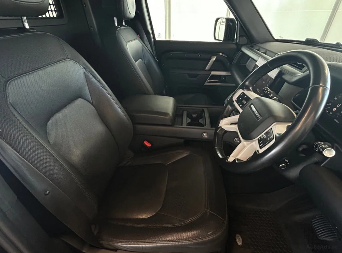 2023 Land Rover Defender – photo 7