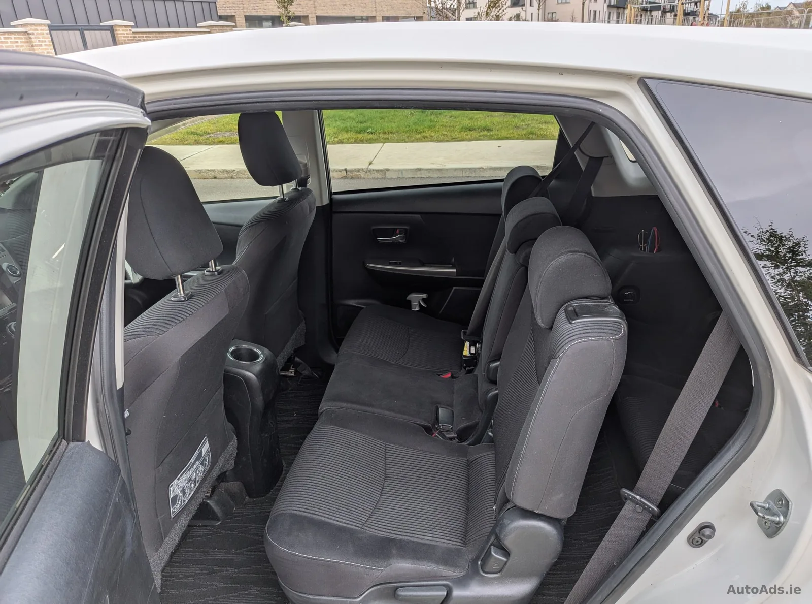2015 Toyota Prius – photo 9