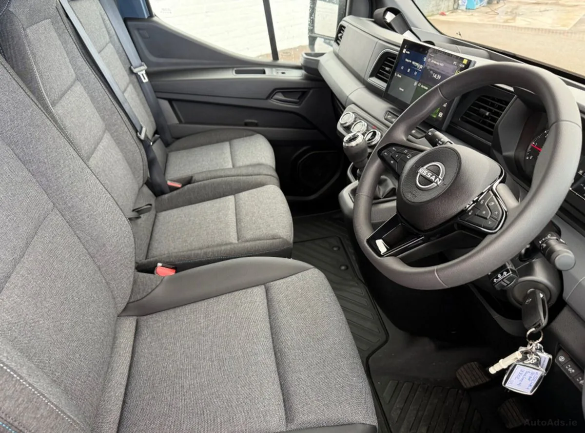 2026 Nissan Interstar – photo 18