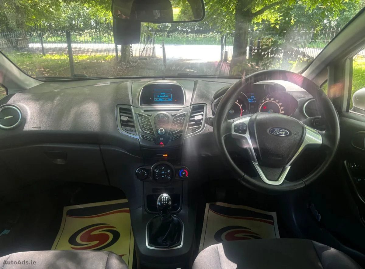 2013 Ford Fiesta – photo 19