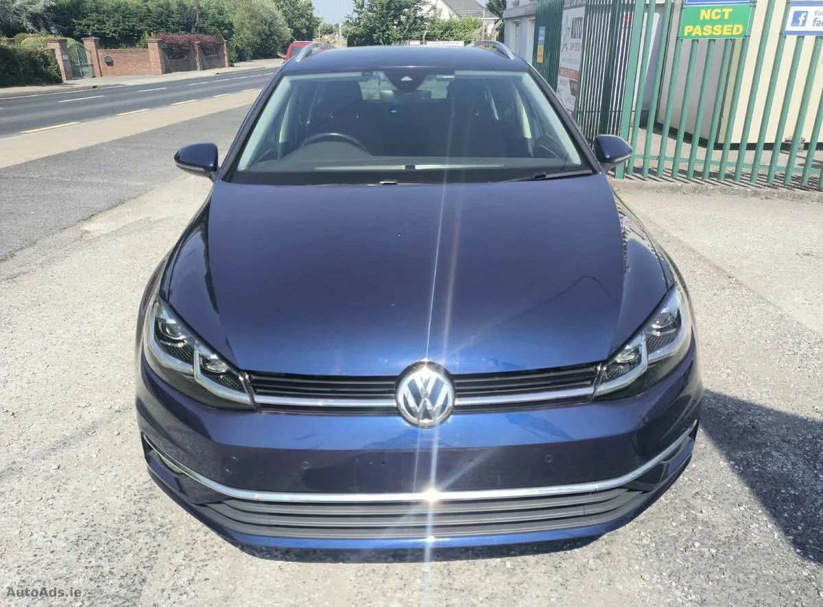 2020 Volkswagen Golf – photo 2