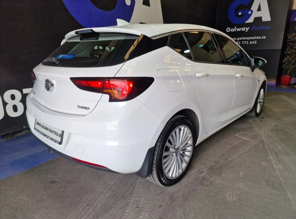 2017 Vauxhall Astra – photo 9