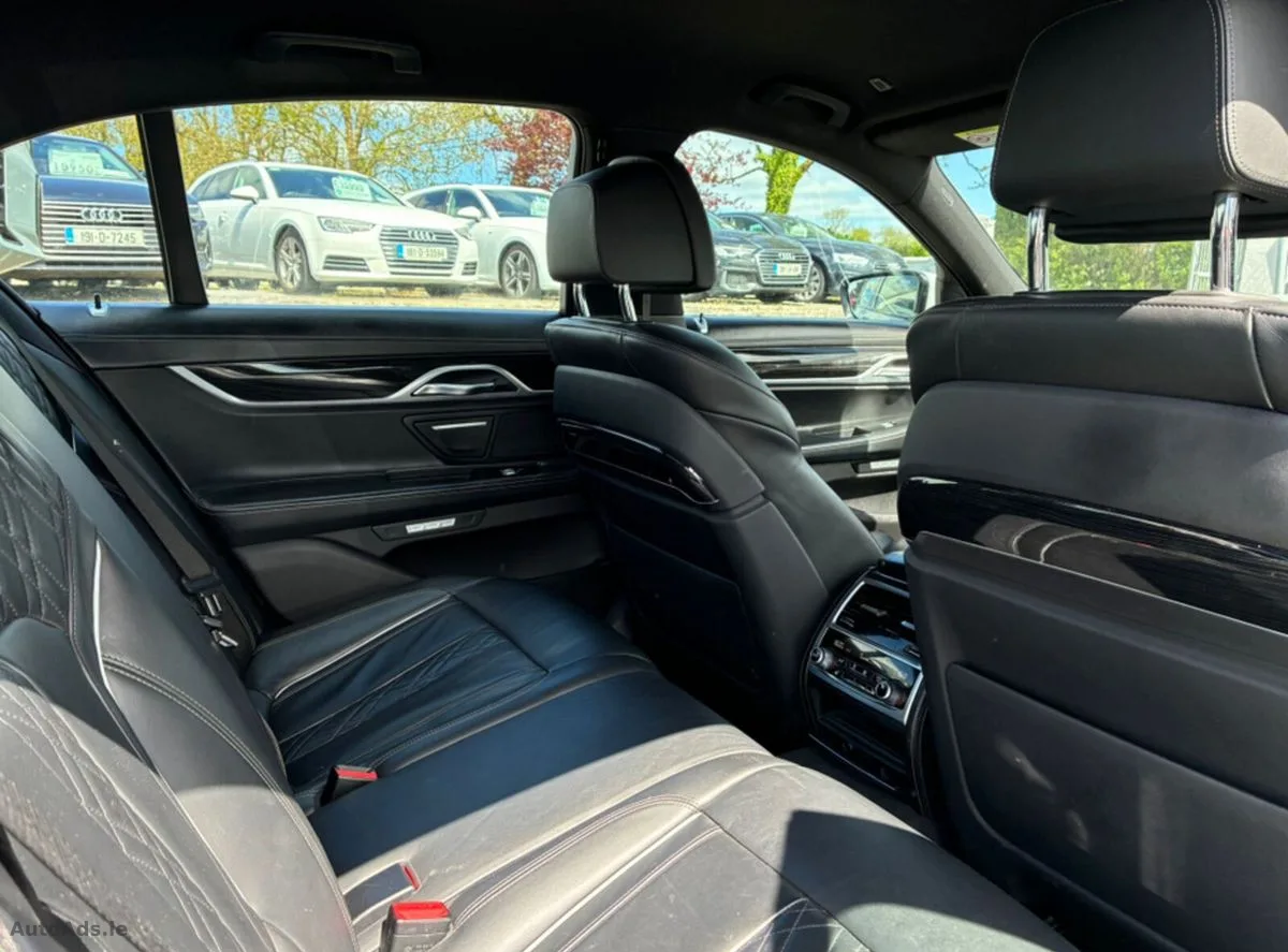 2016 BMW 7-Series – photo 6