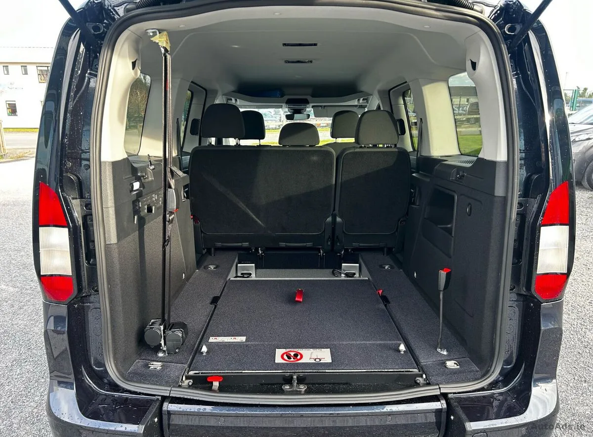 2026 Ford Tourneo Connect – photo 9