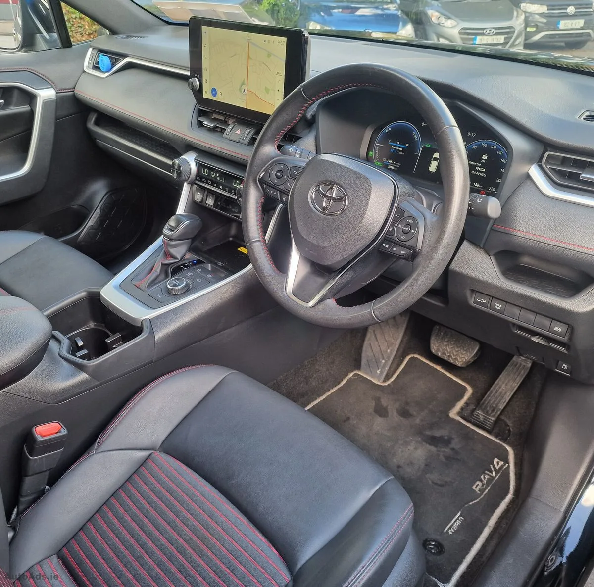 2024 Toyota RAV4 – photo 11