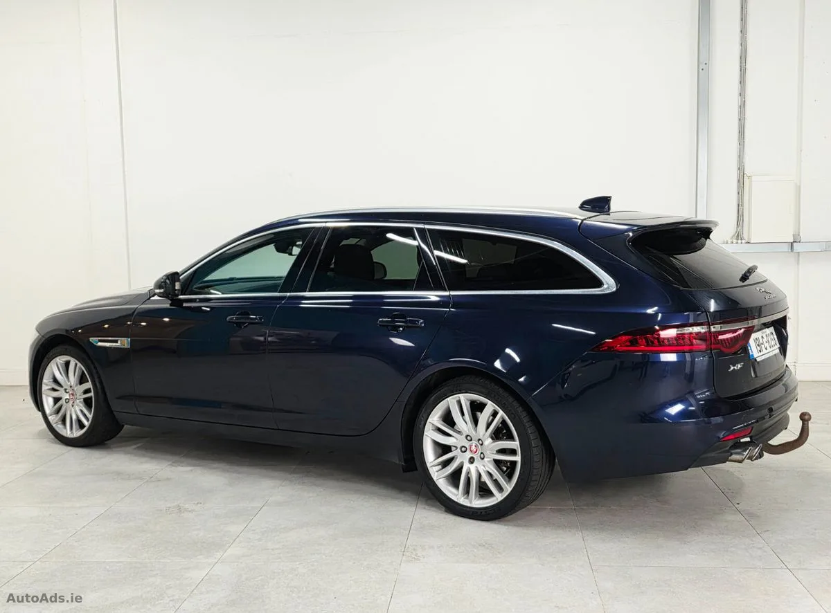 2019 Jaguar XF – photo 16