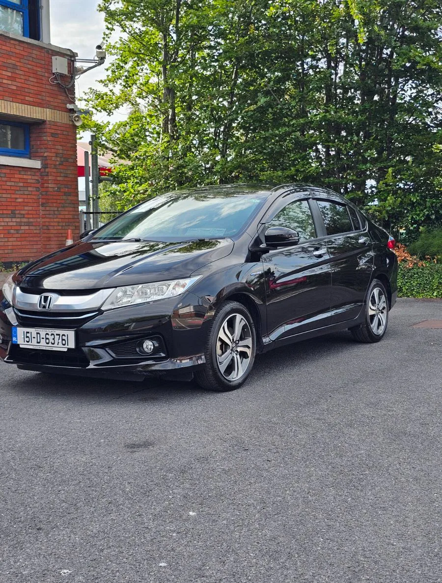 2015 Honda Grace – photo 3