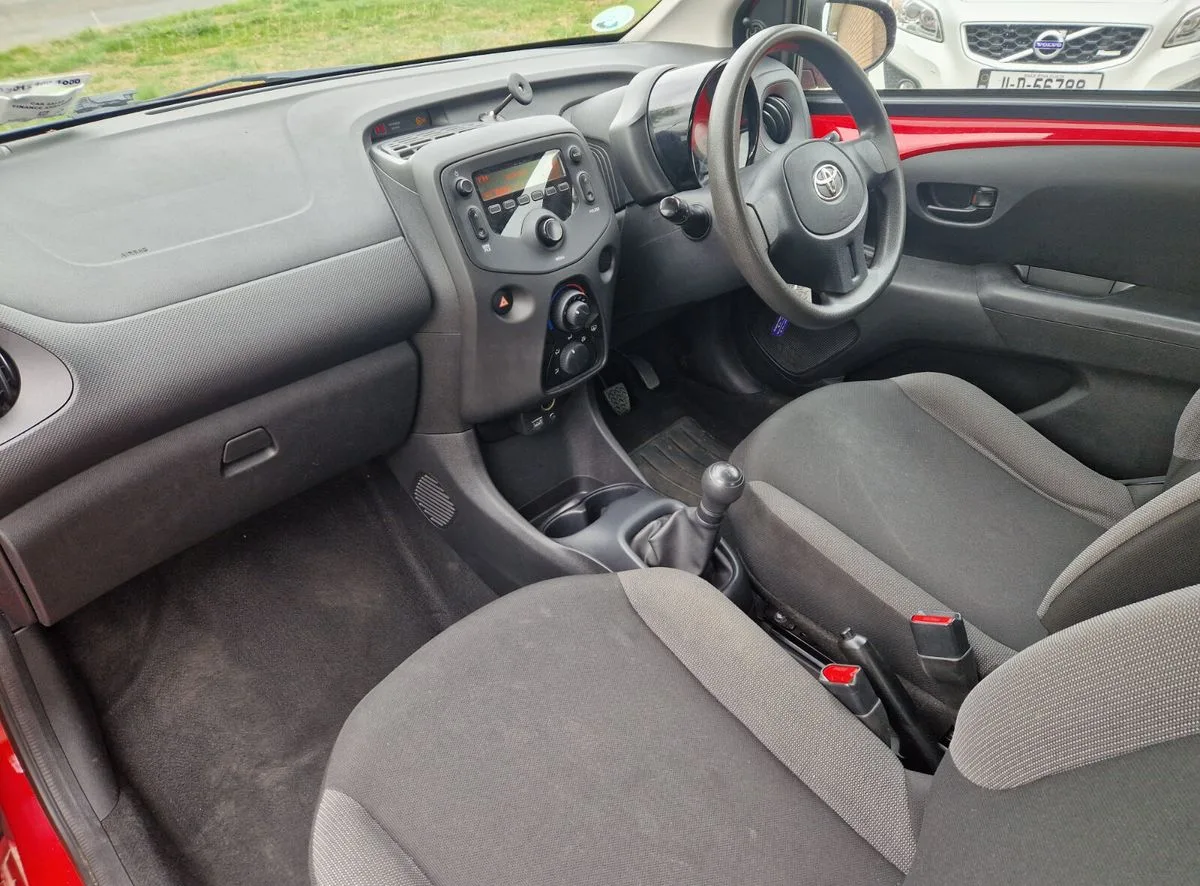 2015 Toyota Aygo – photo 12