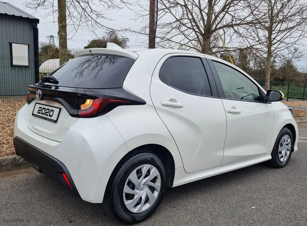 2020 Toyota Yaris – photo 6