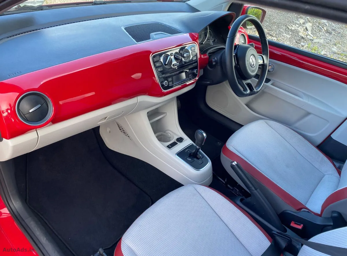 2014 Volkswagen up! – photo 10