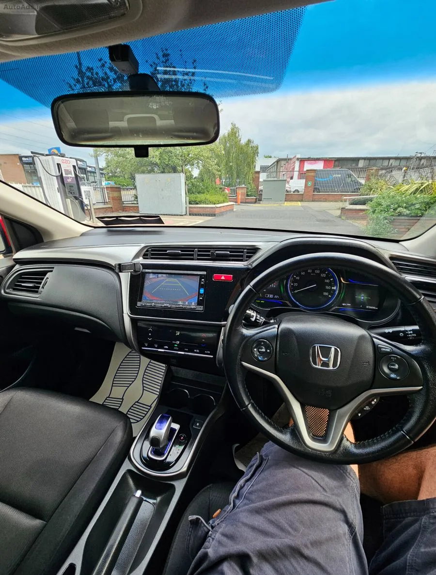 2015 Honda Grace – photo 15