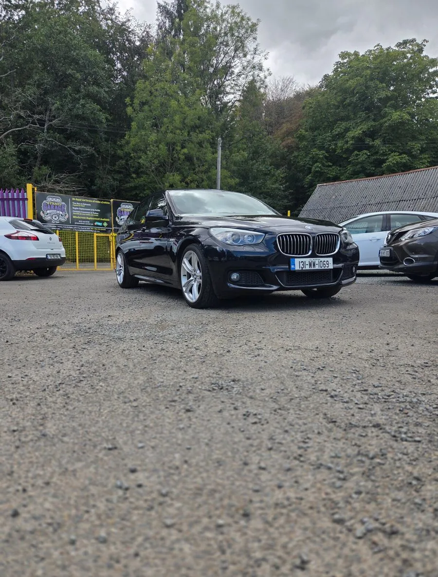 2013 BMW 5-Series – photo 2