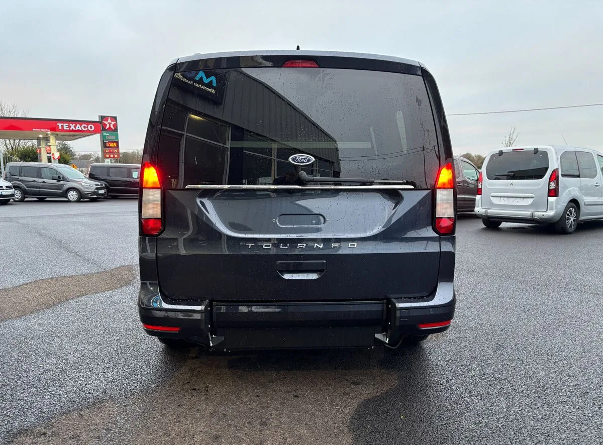 2026 Ford Tourneo Connect – photo 6