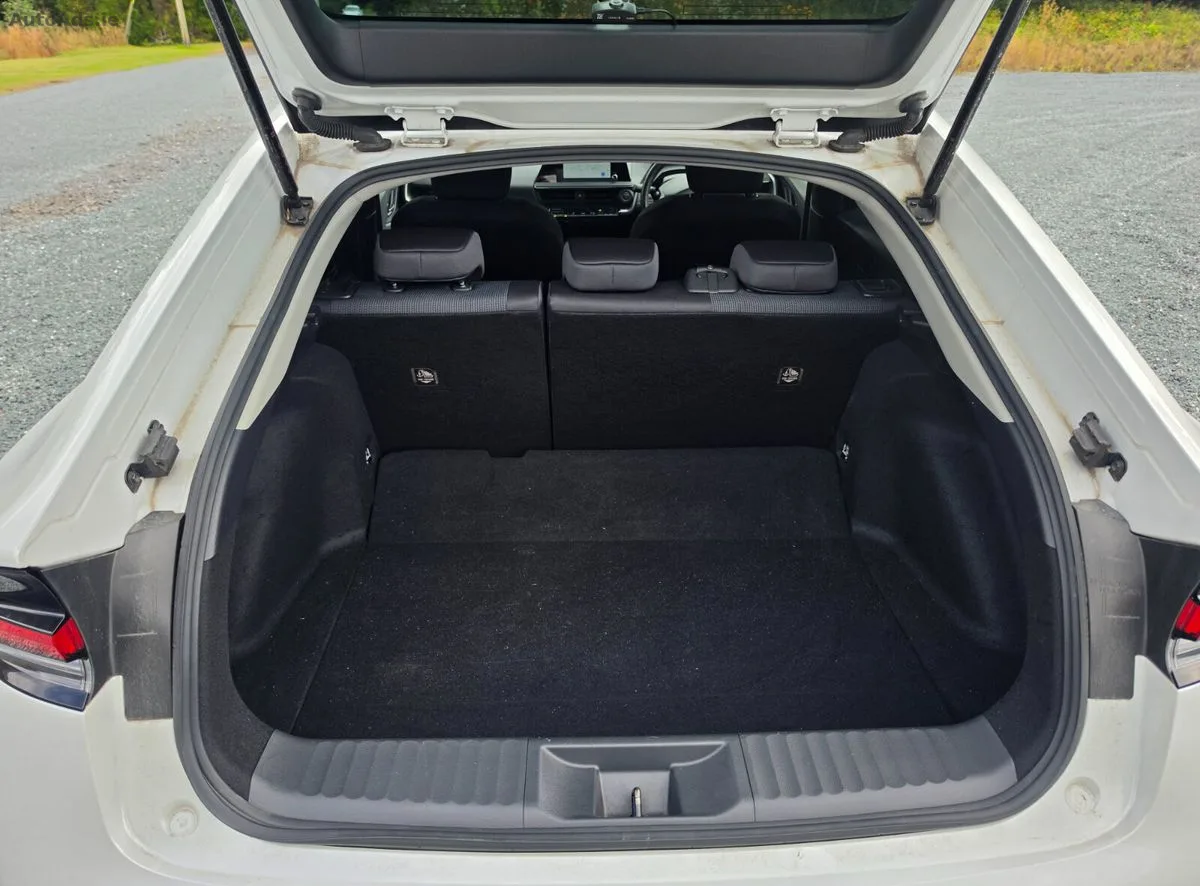 2023 Toyota Prius – photo 13