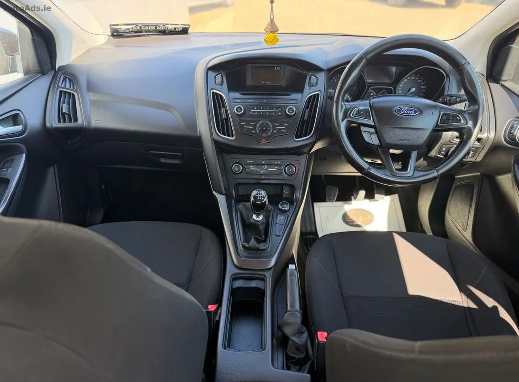 2015 Ford Focus – photo 5