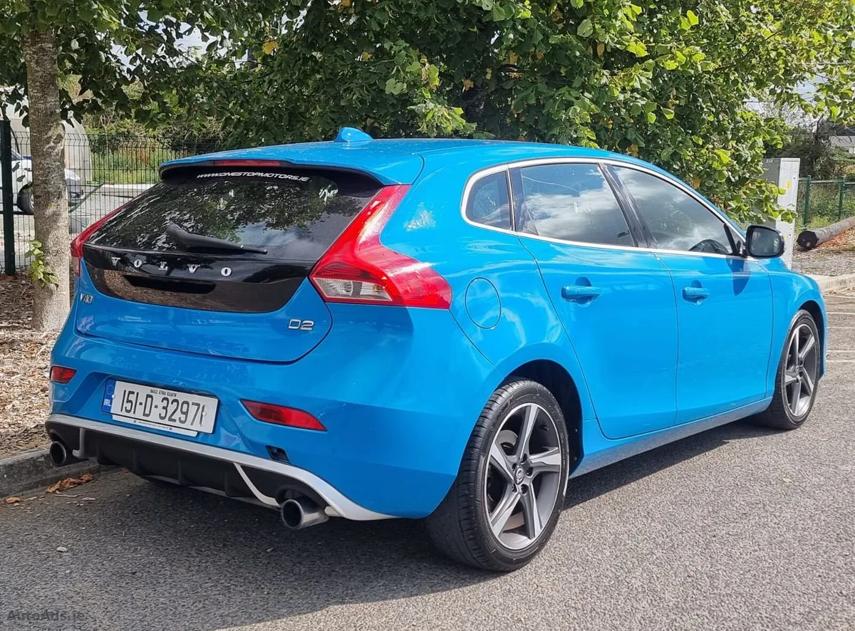 2015 Volvo V40 – photo 2