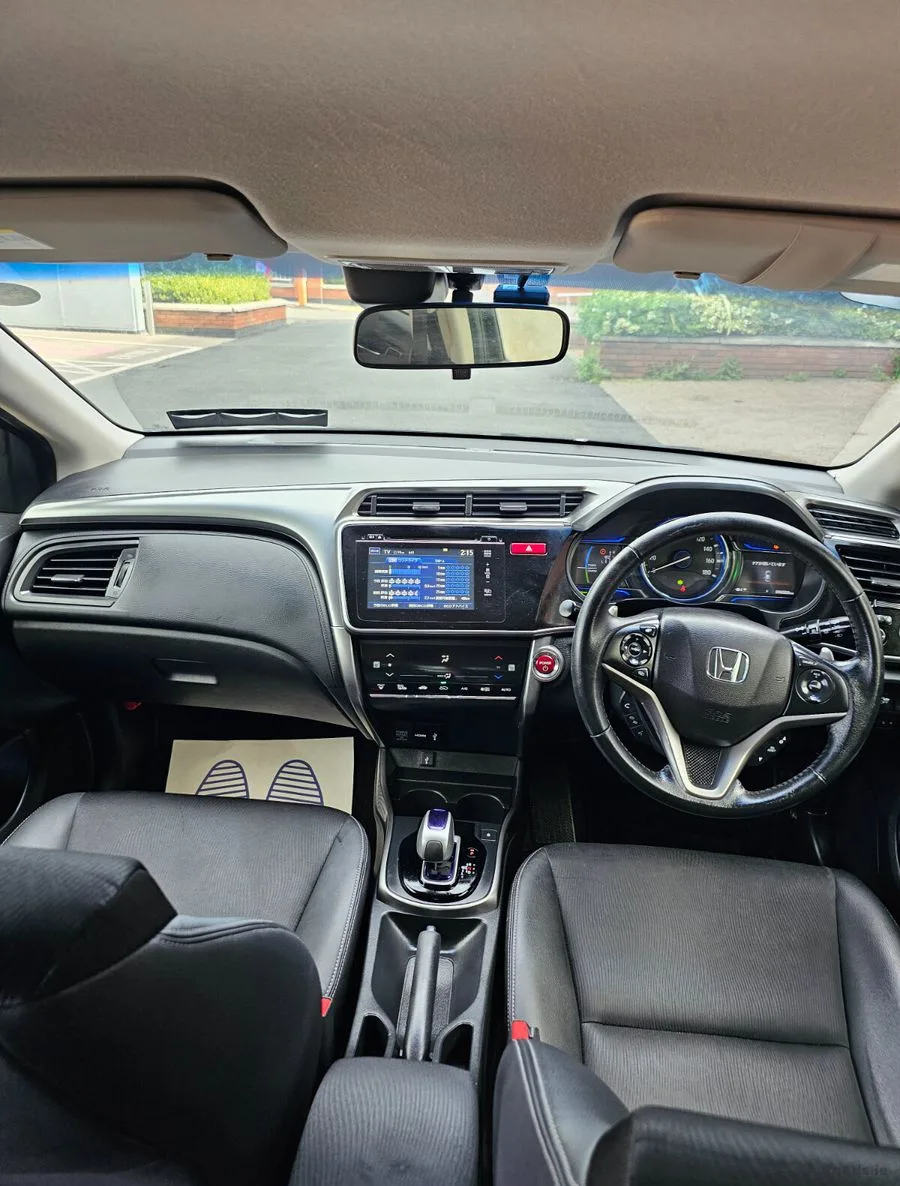 2015 Honda Grace – photo 14