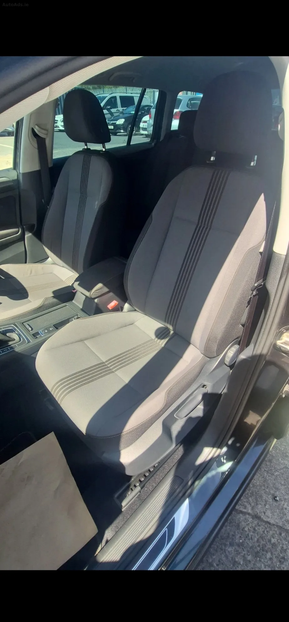 2016 Volkswagen Golf – photo 2