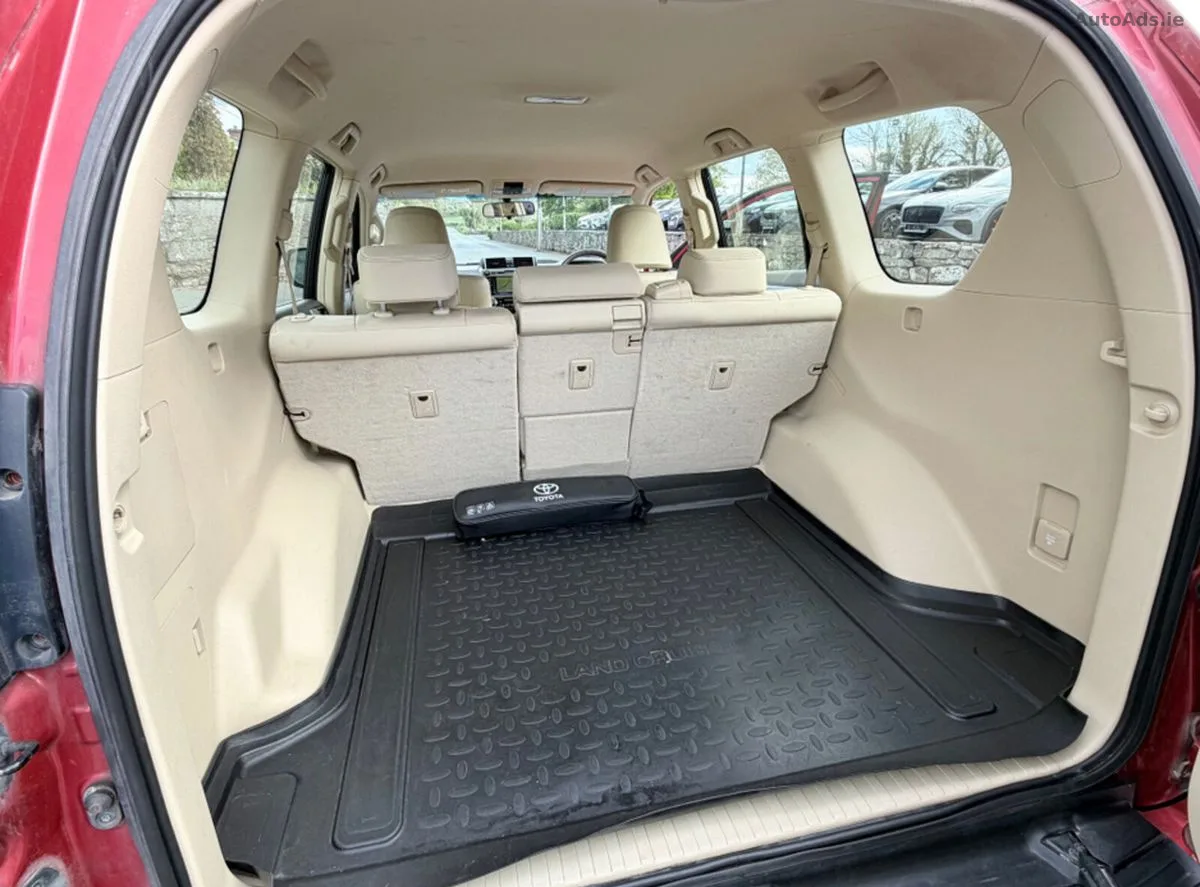 2017 Toyota Land Cruiser – photo 18