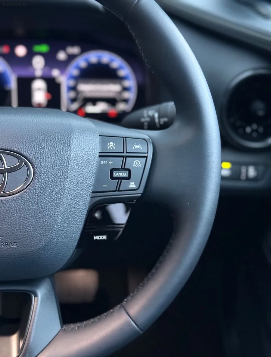 2025 Toyota C-HR – photo 19