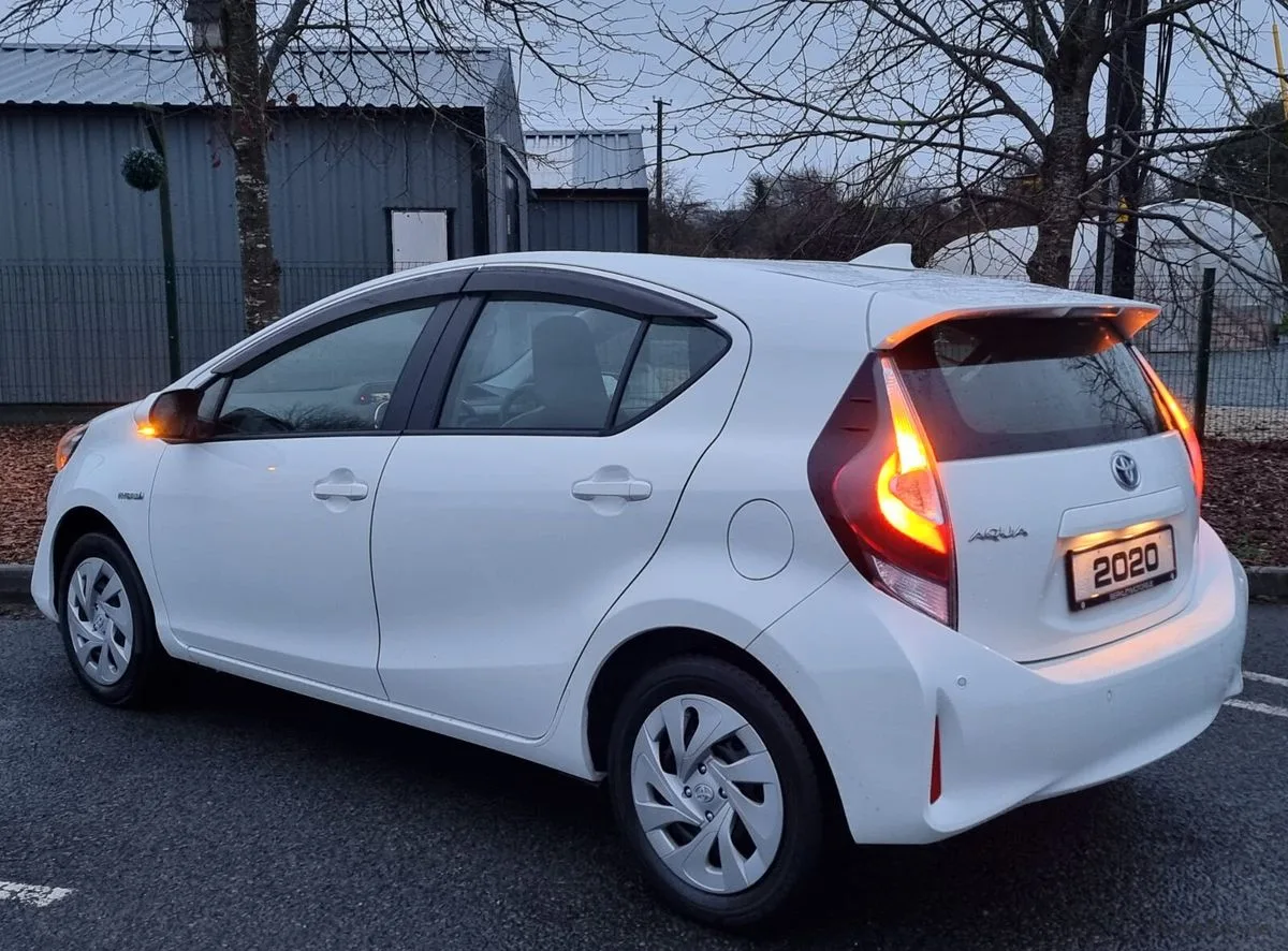 2020 Toyota Aqua – photo 7