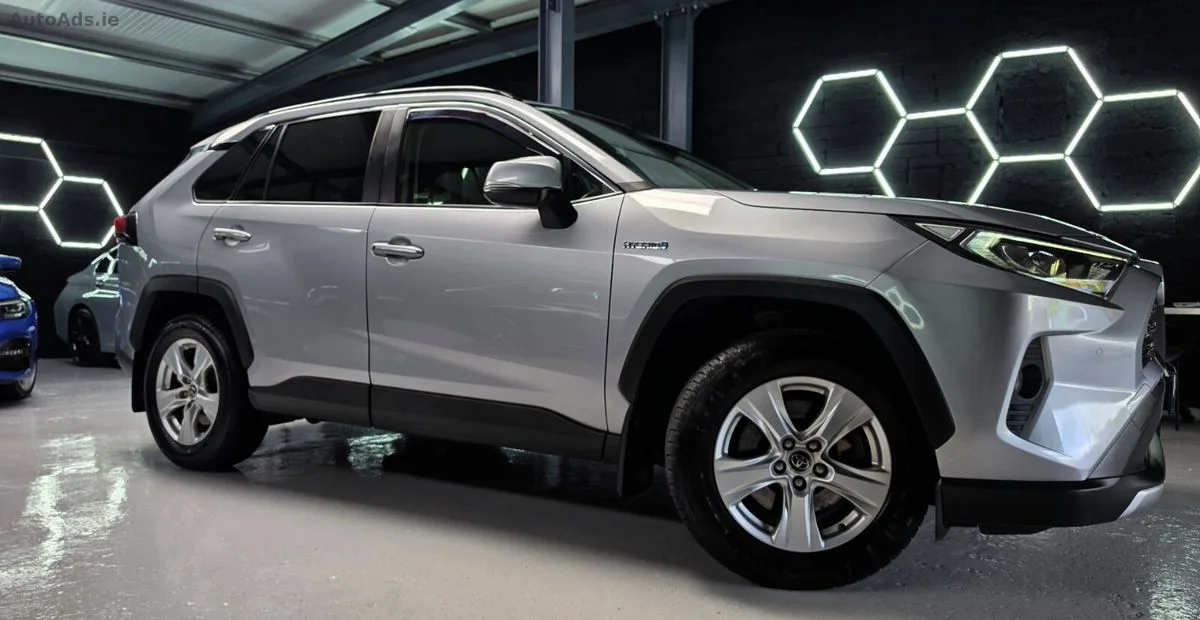 2019 Toyota RAV4 – photo 8