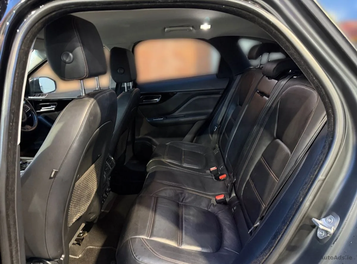 2016 Jaguar F-Pace – photo 15
