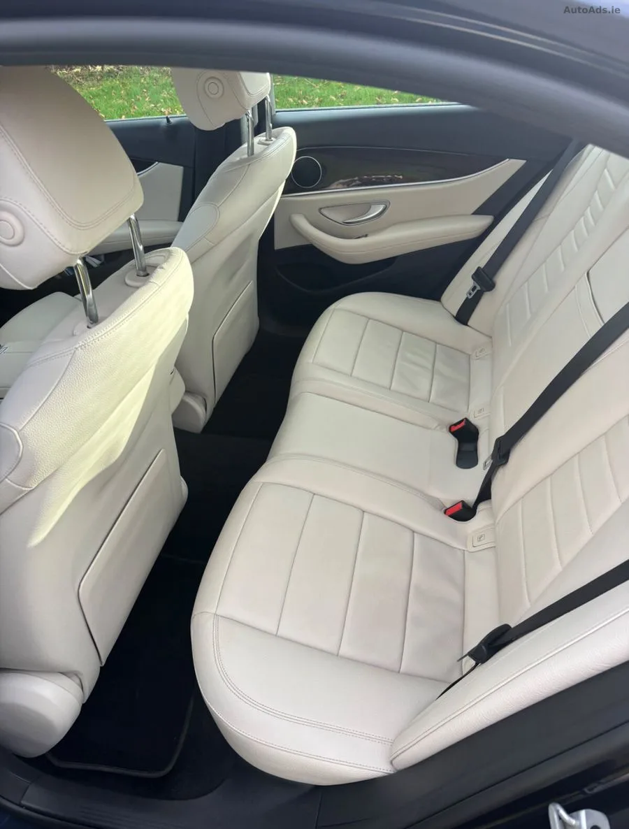 2022 Mercedes-Benz E-Class – photo 10